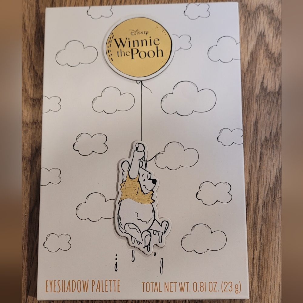 Disney Winnie the Pooh Eyeshadow Palette - Warm Tones
